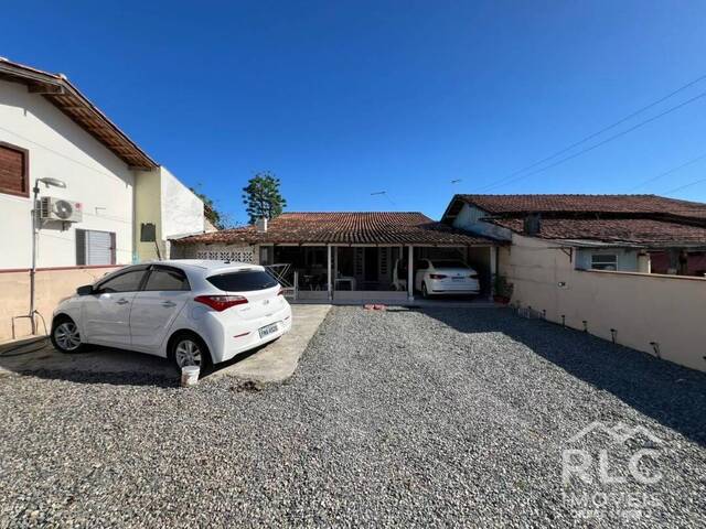 #0231 - Casa para Venda em Balneário Barra do Sul - SC - 2