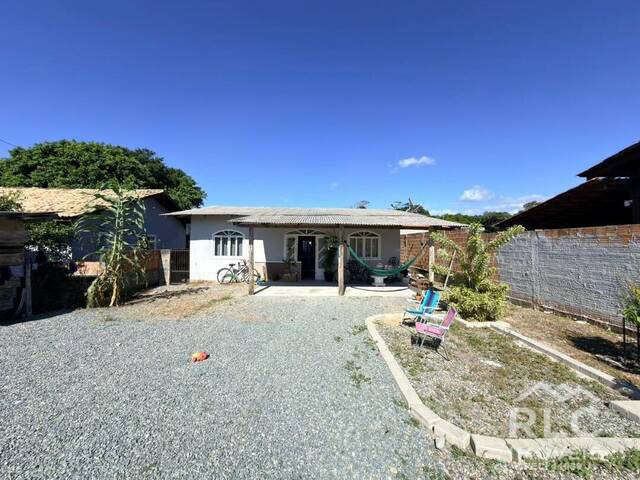 Casa para Venda em Balneário Barra do Sul - 2