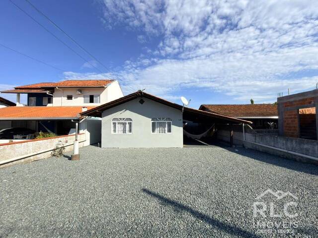 Casa para Venda em Balneário Barra do Sul - 3