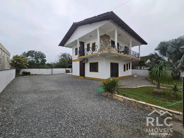 Casa para Venda em Balneário Barra do Sul - 2
