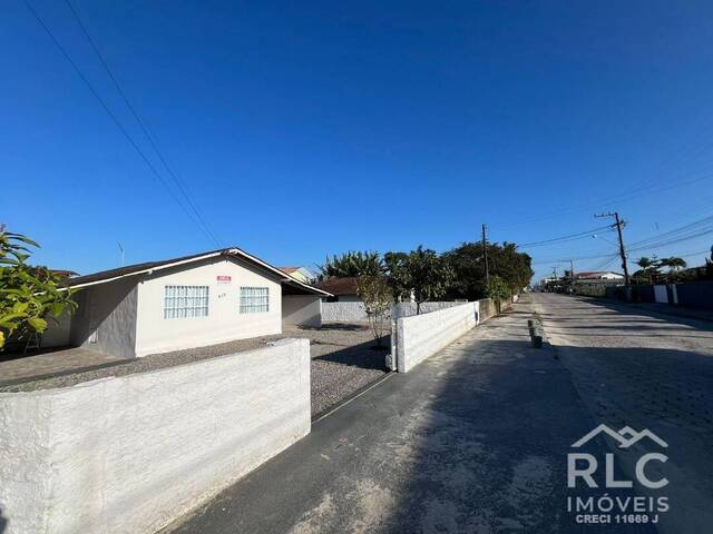 #0168 - Casa para Venda em Balneário Barra do Sul - SC