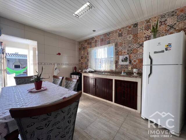 Casa para Venda em Balneário Barra do Sul - 5