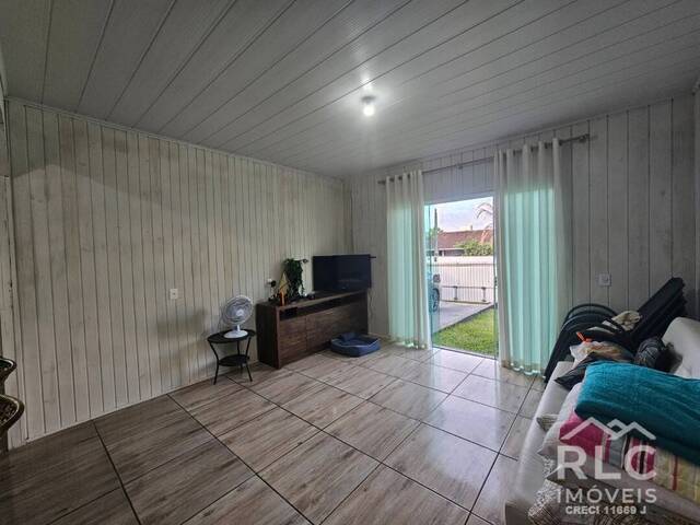 Casa para Venda em Balneário Barra do Sul - 4