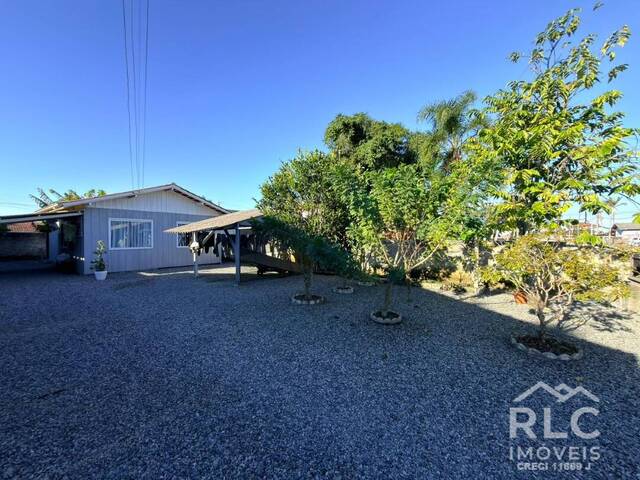 #0205 - Casa para Venda em Balneário Barra do Sul - SC