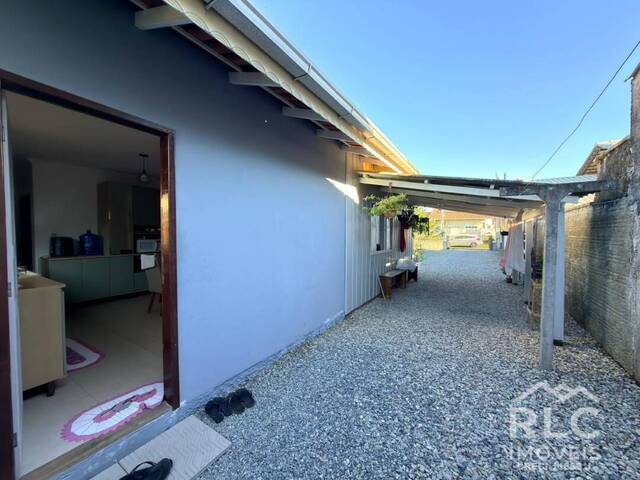 Casa para Venda em Balneário Barra do Sul - 4
