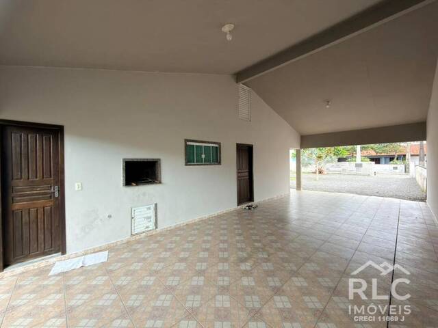 Casa para Venda em Balneário Barra do Sul - 5