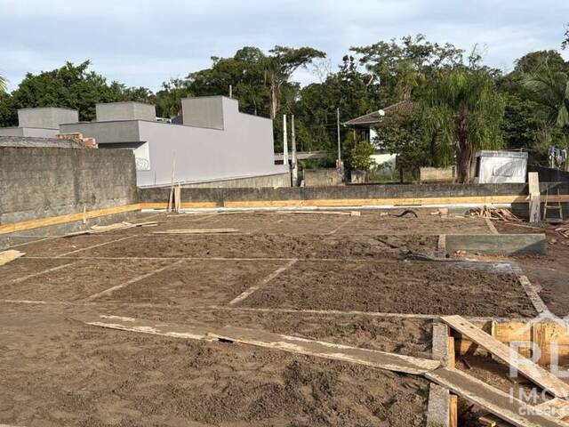 Casa para Venda em Balneário Barra do Sul - 3