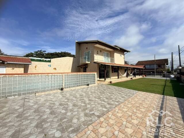 Casa para Venda em Balneário Barra do Sul - 2
