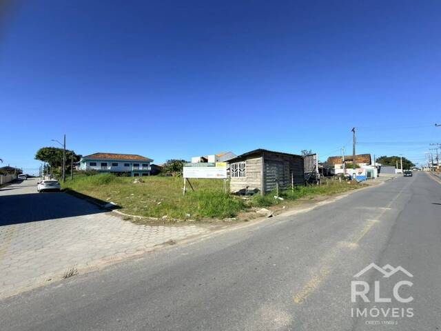 Venda em Salinas - Balneário Barra do Sul