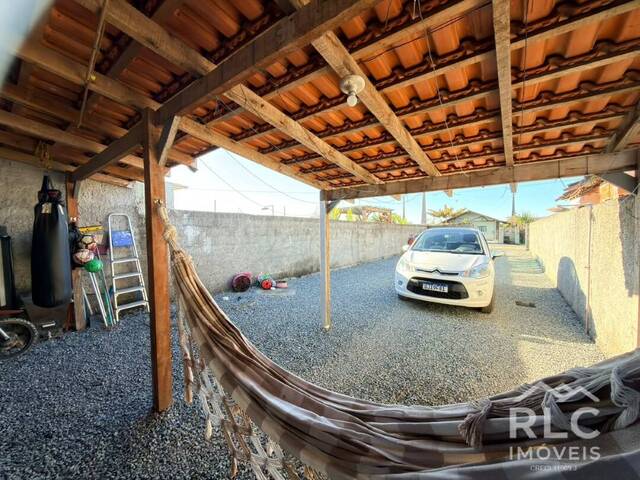 Casa para Venda em Balneário Barra do Sul - 2