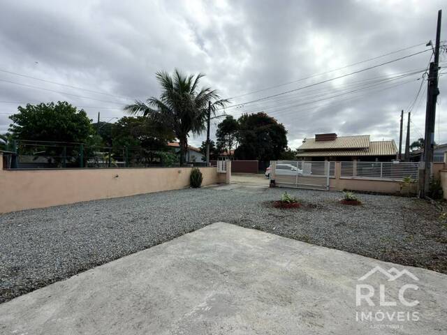 Casa para Venda em Balneário Barra do Sul - 2