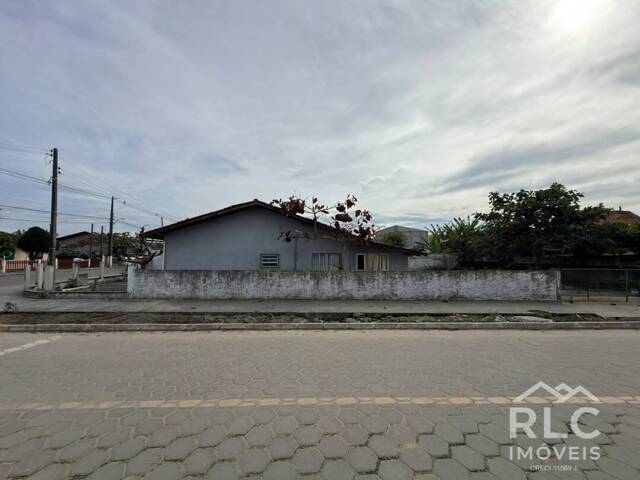 Casa para Venda em Balneário Barra do Sul - 4