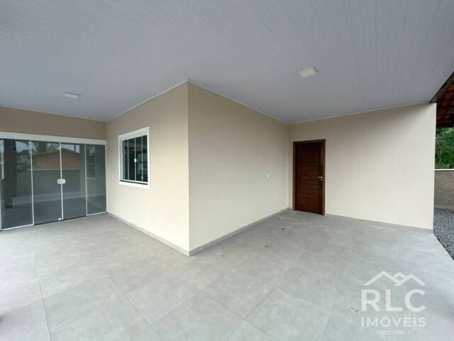 Casa para Venda em Balneário Barra do Sul - 3