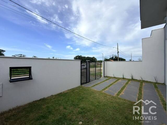 #0307 - Casa para Venda em Balneário Barra do Sul - SC - 3